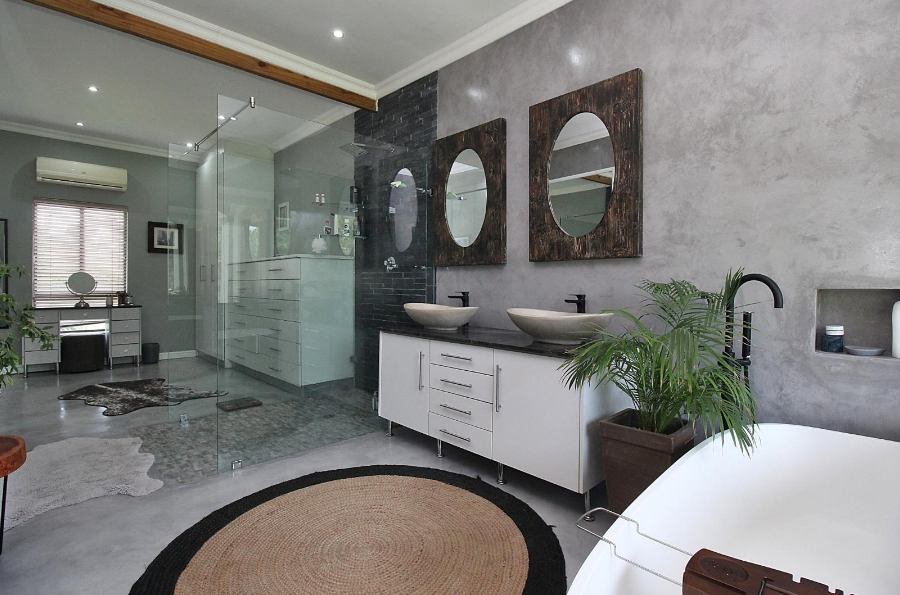 5 Bedroom Property for Sale in High Riding Country Estate Western Cape